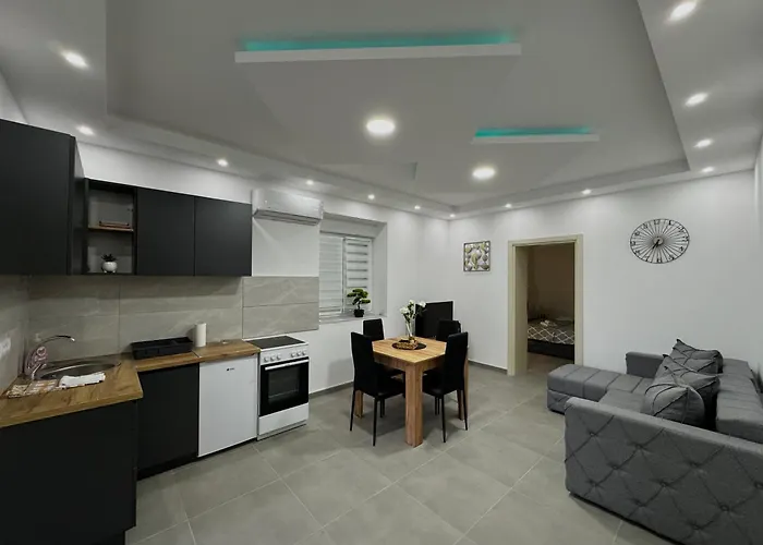 Mila Apartman Gombos